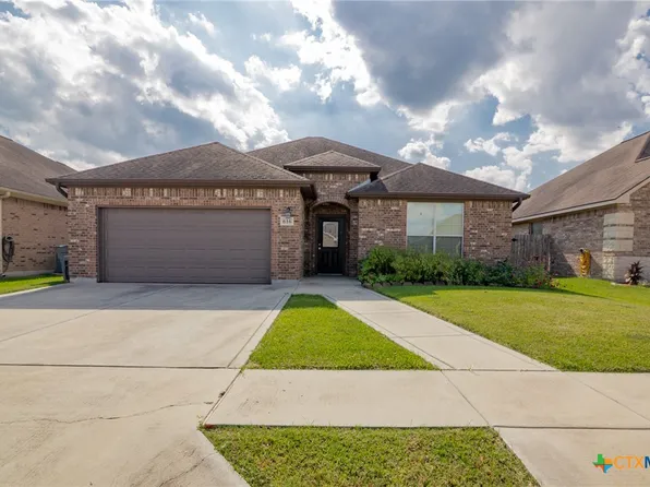 616 Mason Cir, Victoria, TX 77904