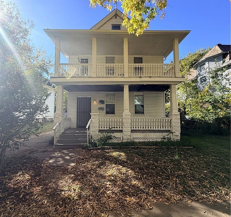 1st image of 1100 E 74th St