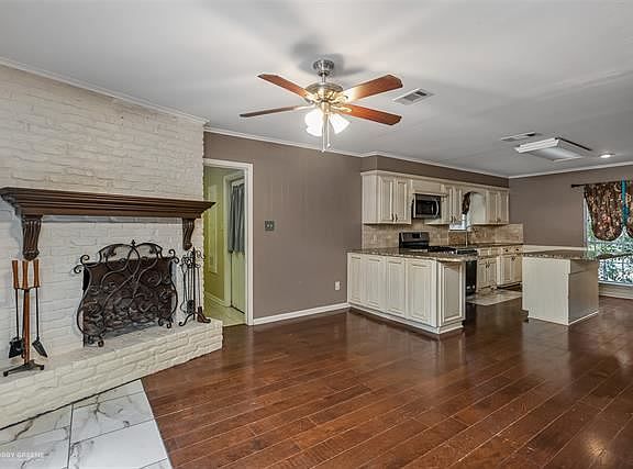 5th image of 109 Chelsea Dr