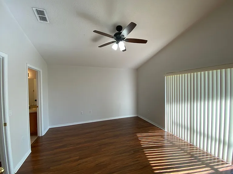 434 Cassia Dr — Photo 11