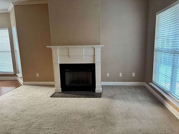 3rd image of 2549 Bascom Dr