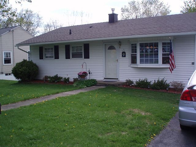 1st image of 5 Fleetwood Dr