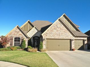 12117 SW 13th St, Yukon, OK 73099