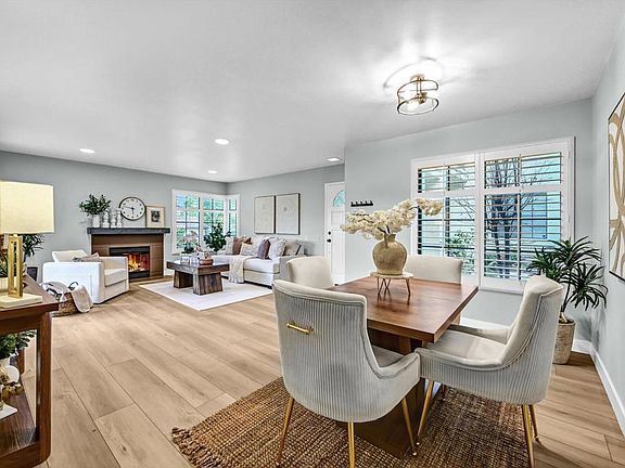 2nd image of 3506 Seahorn Cir