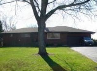 9418 Hilltop Dr, Saint John, IN 46373