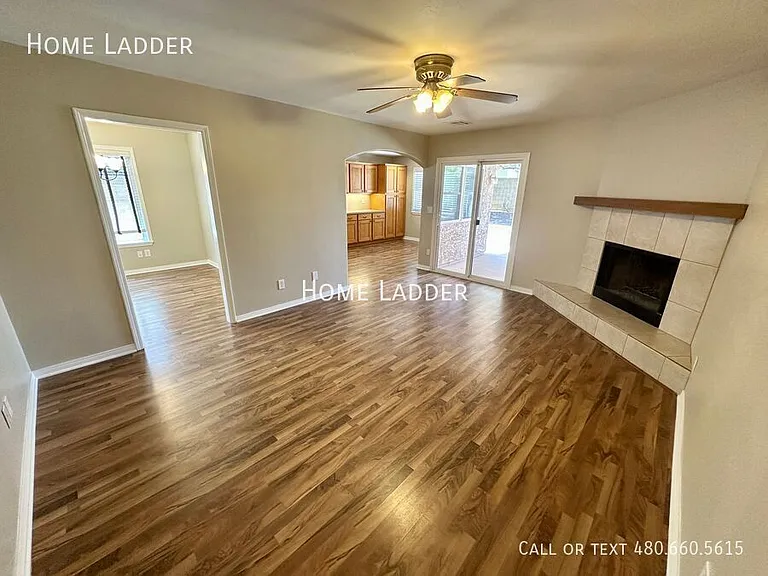 13818 N 20th St — Photo 6
