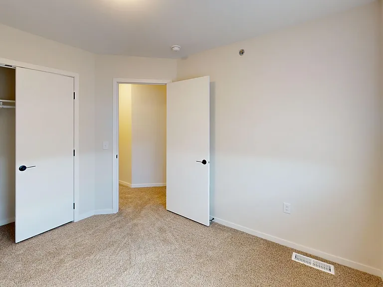 Pinnacle Townhomes — Photo 23