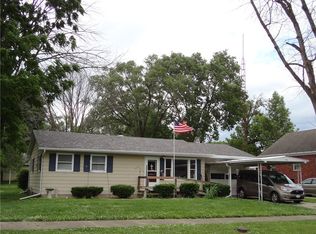713 NW 2nd St, Shelbyville, IL 62565