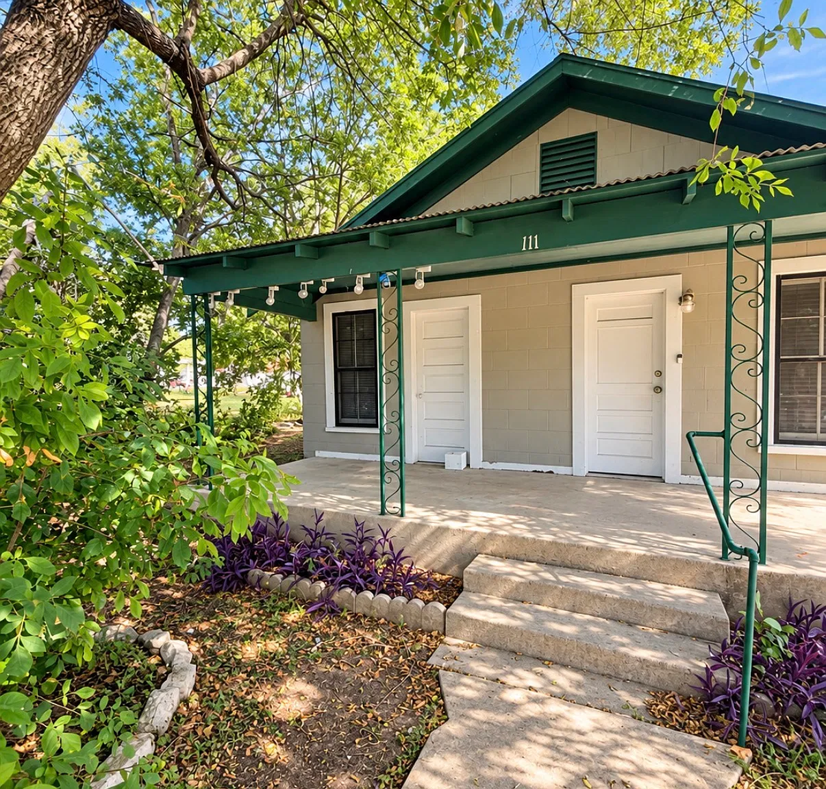 3 bed, 960 sqft, $1,050 — Photo 2