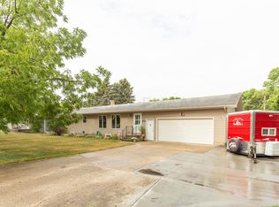 405 7th St NE, Barnesville, MN 56514