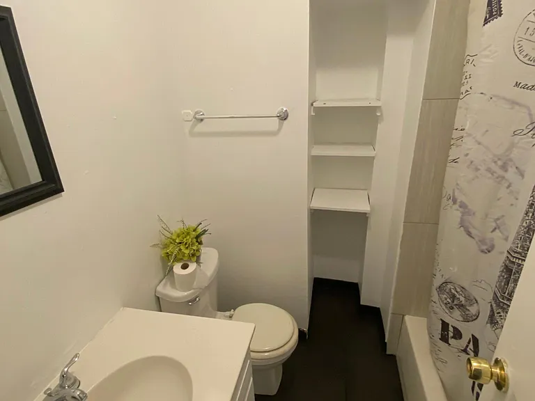 600 N Monroe St #1 — Photo 6