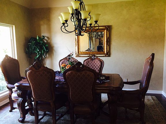 Formal Dining