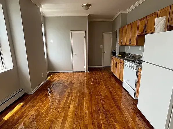 10-11 Nameoke Street image 1 of 4