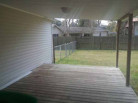 Fenced Back Yard, Covered Back Porch