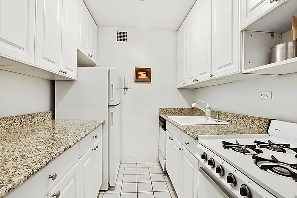 Sold by Corcoran | media 11
