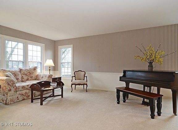 3rd image of 903 Blenheim Dr