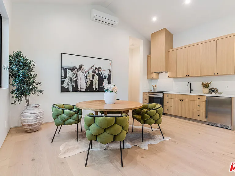 5064 Encino Ave — Photo 40