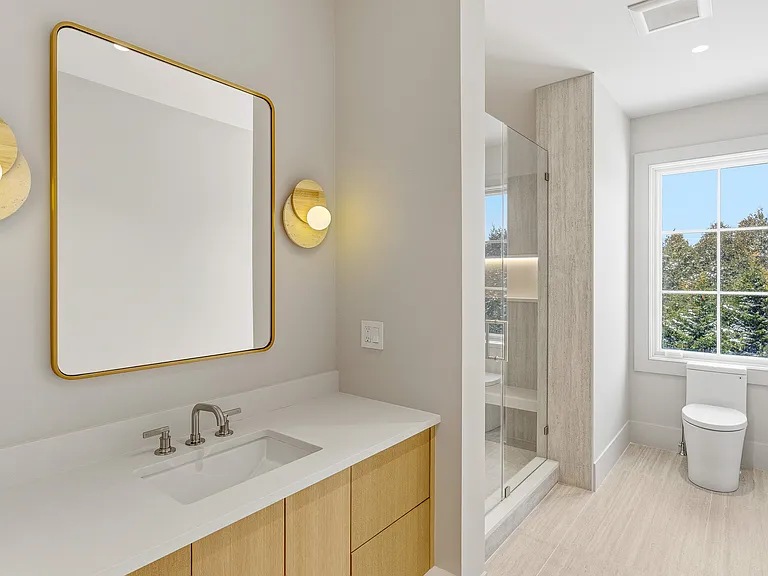 120 Halsey Ln — Photo 32