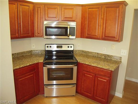 3rd image of 14950 Vista View Way APT 508