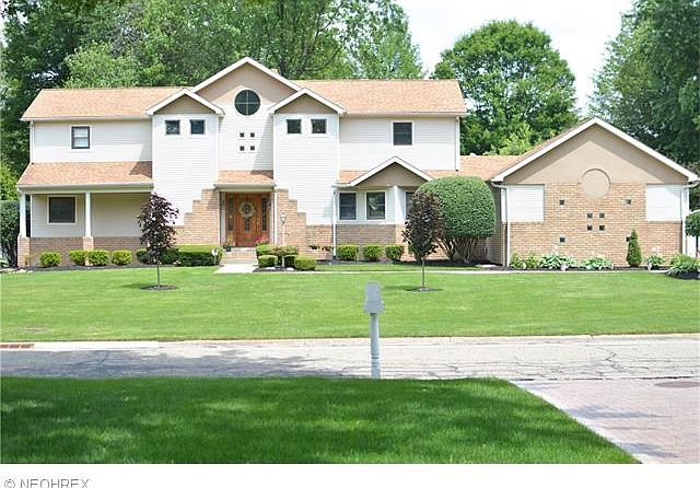 1st image of 285 Fonderlac Dr SE