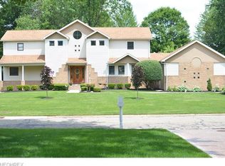 285 Fonderlac Dr SE, Warren, OH