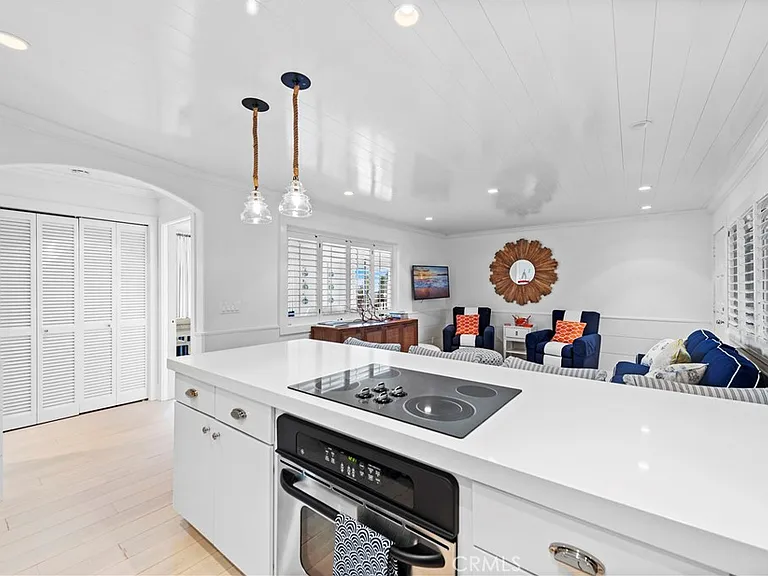 2175 S Coast Hwy #13 — Photo 7
