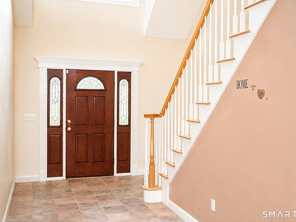 4th image of 46 Washington Drive