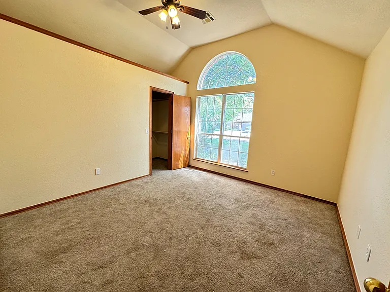 4917 Baker St — Photo 13
