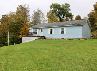 9948 Wilkins Run Rd NE, Newark, OH 43055