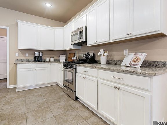 4th image of 42314 Marblestone Ave