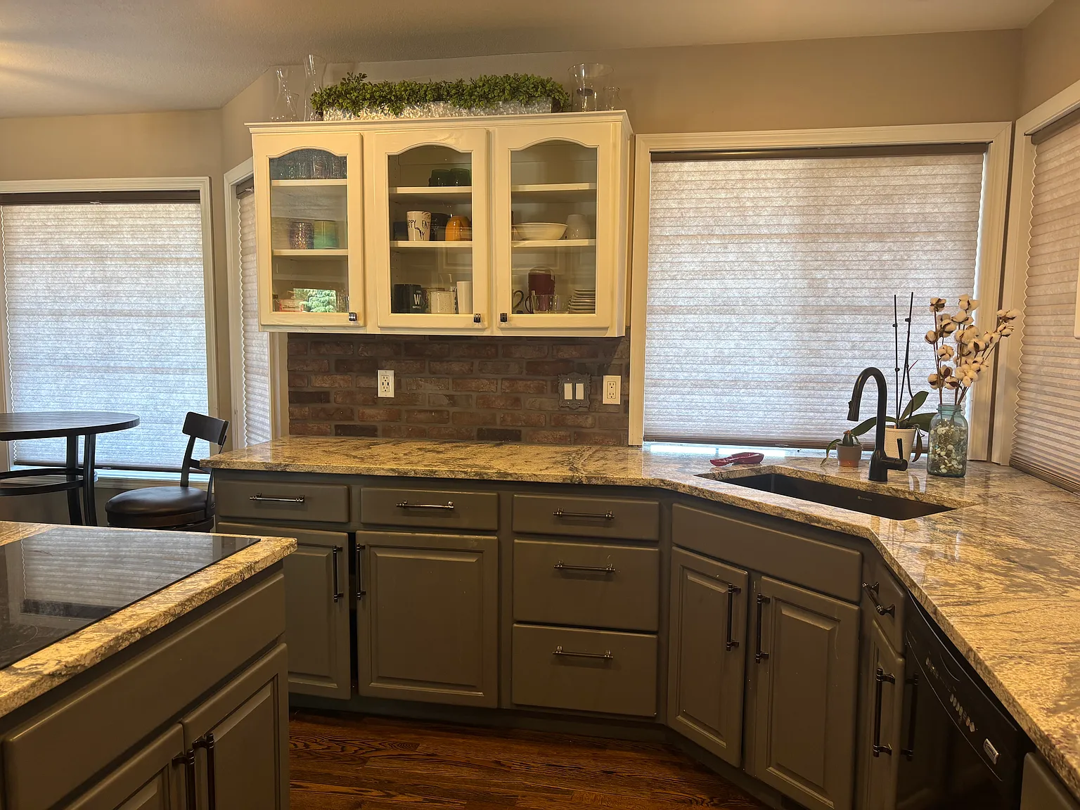 1 bed, 1500 sqft, $2,000 — Photo 4