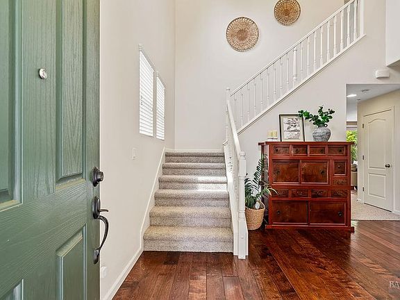 4th image of 1934 Verbena Drive