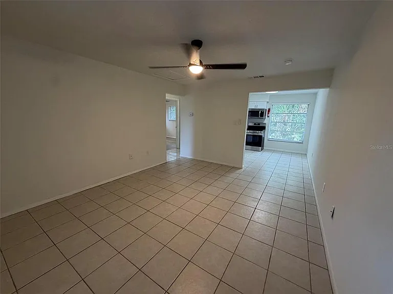 460 Beltrees St — Photo 2