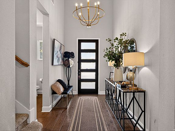 4th image of 3710 Las Casitas