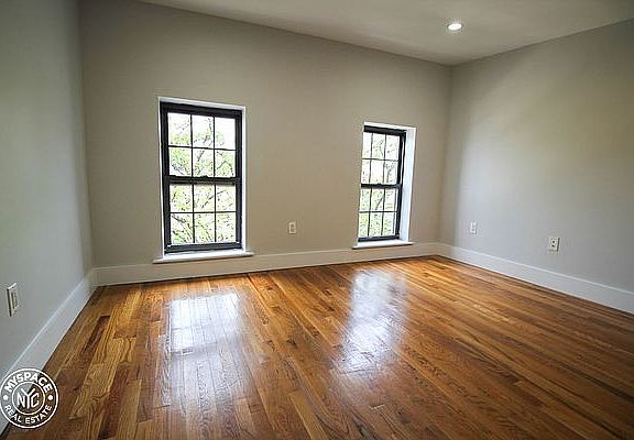 4th image of 48 Wilson Ave #5Q