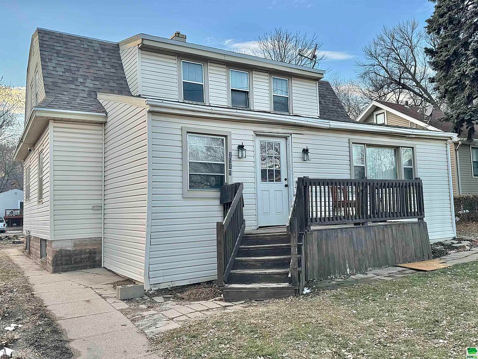 1st image of 2515 Chambers St