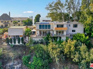 984 Bel Air Rd, Los Angeles, CA 90077