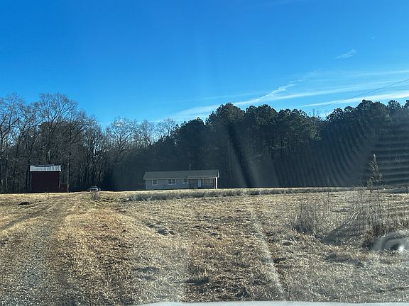 2nd image of 680 Pea Ridge Rd