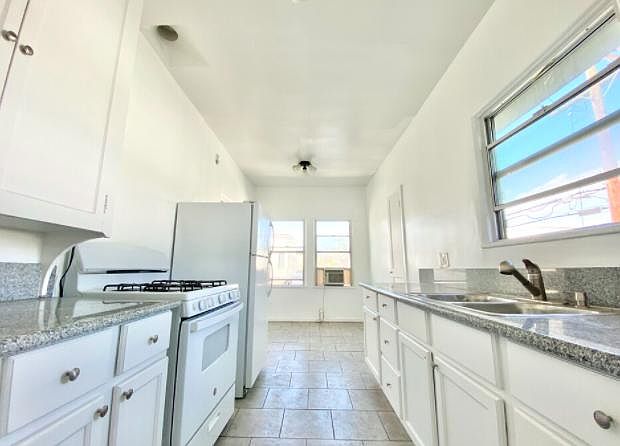 1st image of 314 N Orange Grove Ave