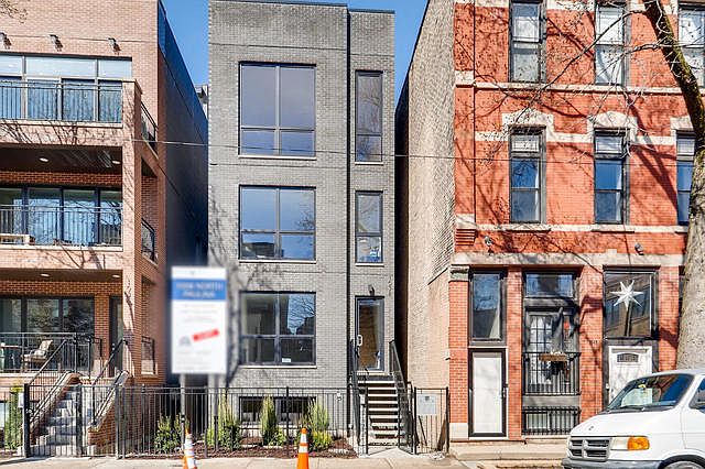 1st image of 1038 N Paulina St APT 2
