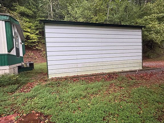 3rd image of 507 Cane Creek Rd