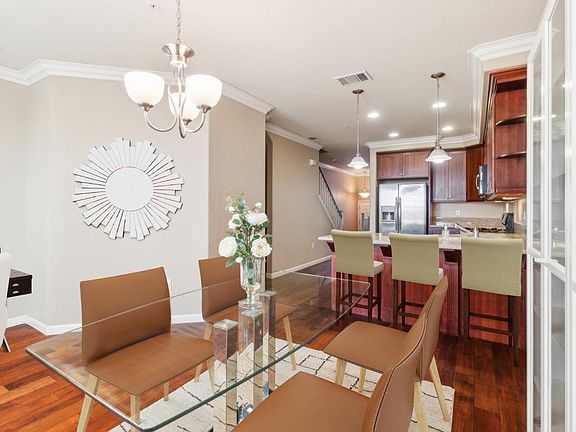 2nd image of 53 Esfahan Dr