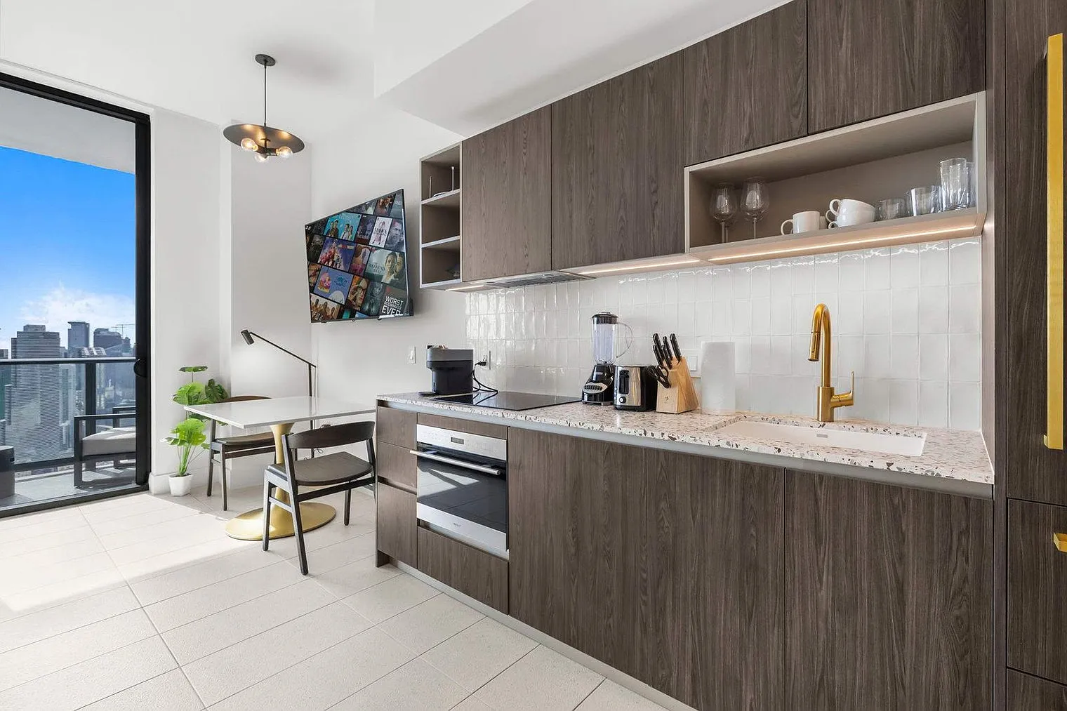 Studio, 1.0 bath, 365 sqft, $2,426 — Photo 3