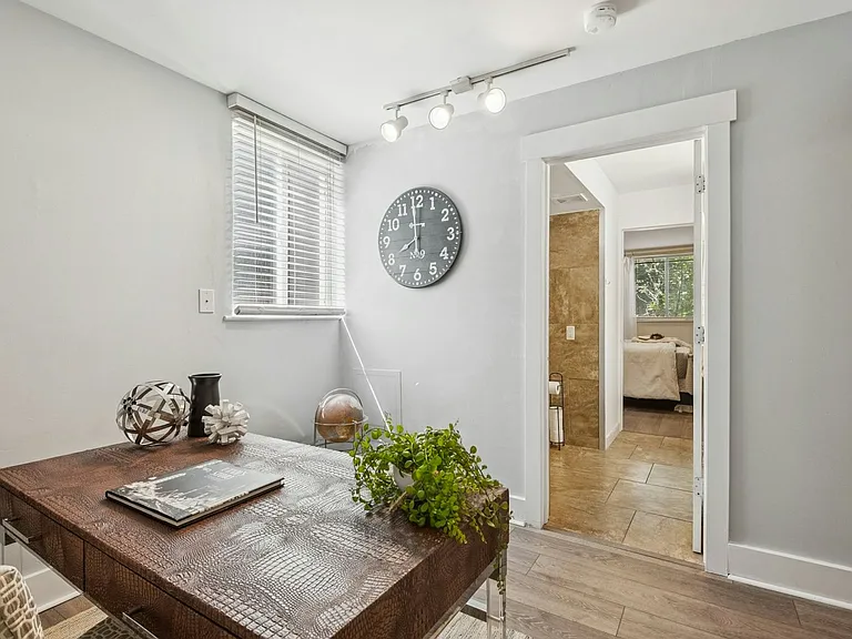 Office or extra bedroom