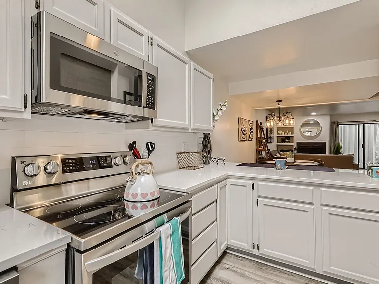 3117 Bell Dr — Photo 13