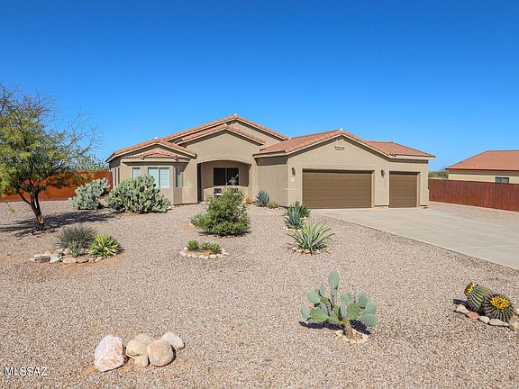 2nd image of 10113 N Avra Vista Dr