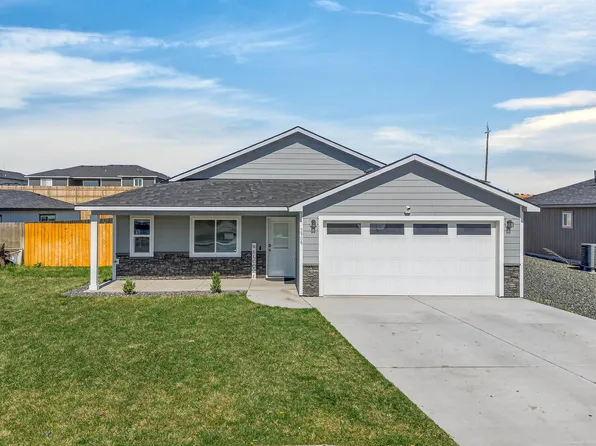 2909 E Helena St, Pasco, WA 99301