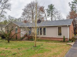 826 Belvedere Dr, Gallatin, TN 37066