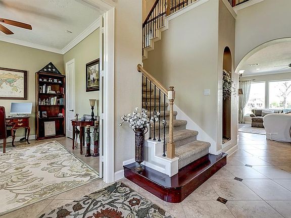 5th image of 32318 Watersmeet St