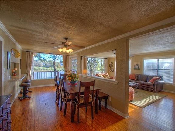 5th image of 704 Sandy Harbor Dr